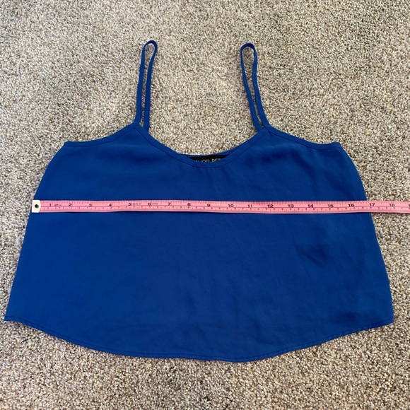 5/$25 bundle Crop Top Petite - Picture 2 of 5